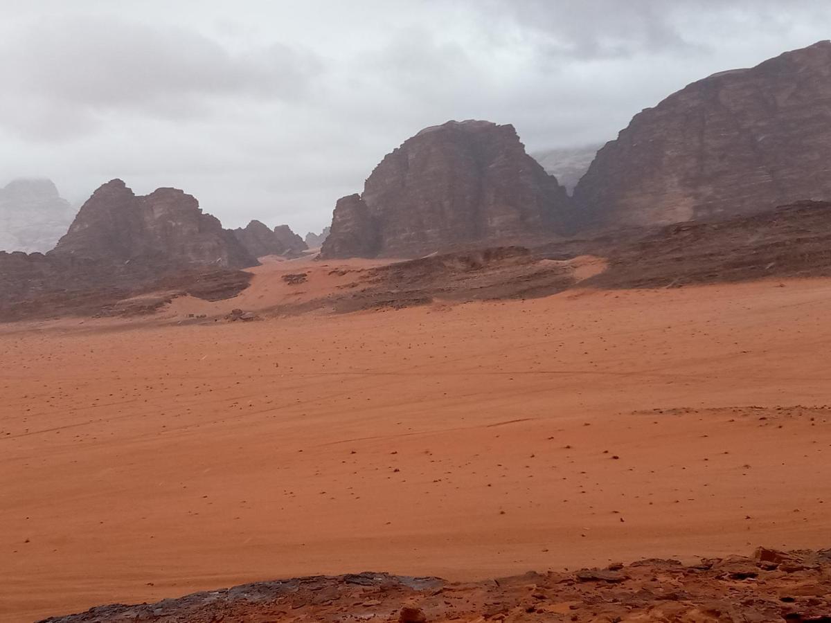 Rum Moon Luxury Camp Wadi Rum Exterior foto